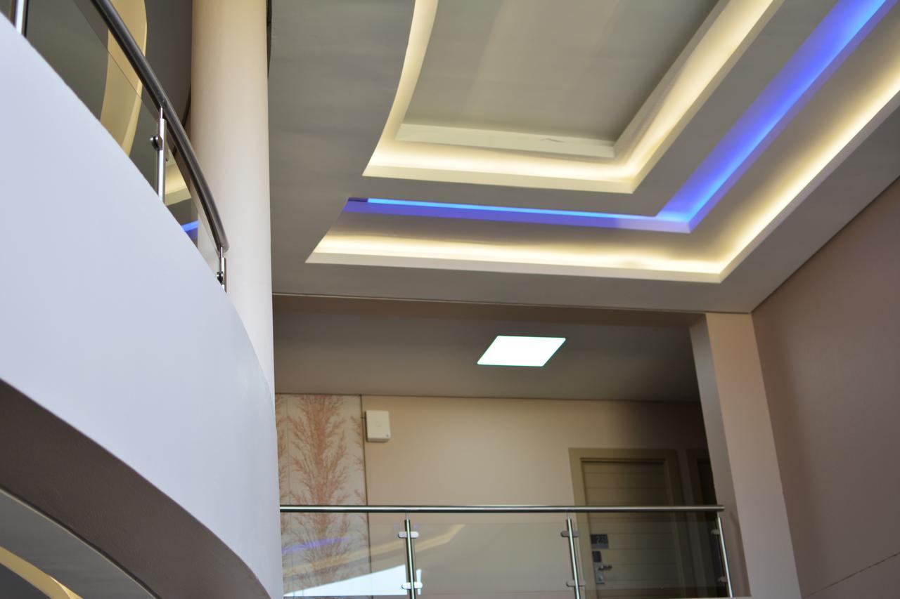 Regal Inn Hotel Midrand Exteriör bild