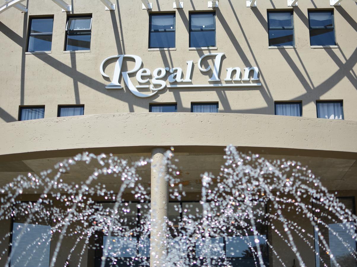 Regal Inn Hotel Midrand Exteriör bild