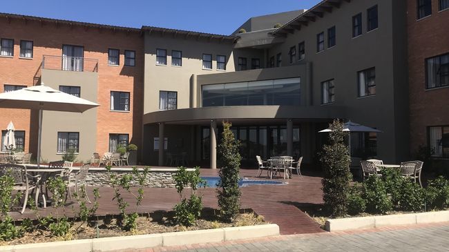 Regal Inn Hotel Midrand Exteriör bild